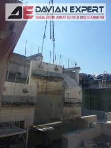 Taieri diafragma beton cu disc diamantat si sustinere cu macara